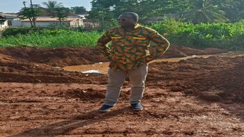 Carrefour Collège Barry : Auberlin Mbelessa mène une bataille décisive contre le marécage